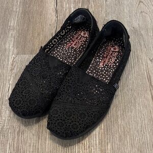 Skechers Women's Black Crochet Flats